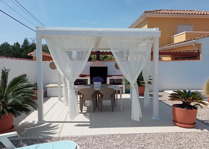 Villa Ana